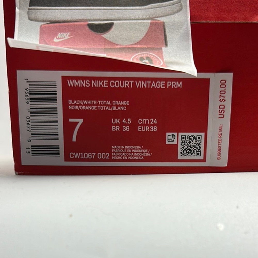Nike Women’s Nike Court Vintage Premium Sz 7 PreOwned - Picture 6 of 6